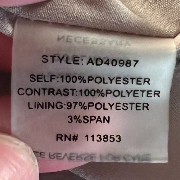 Sugarlips Floral Print Dress is So Feminine Size Small NWT - Picture 8 of 9